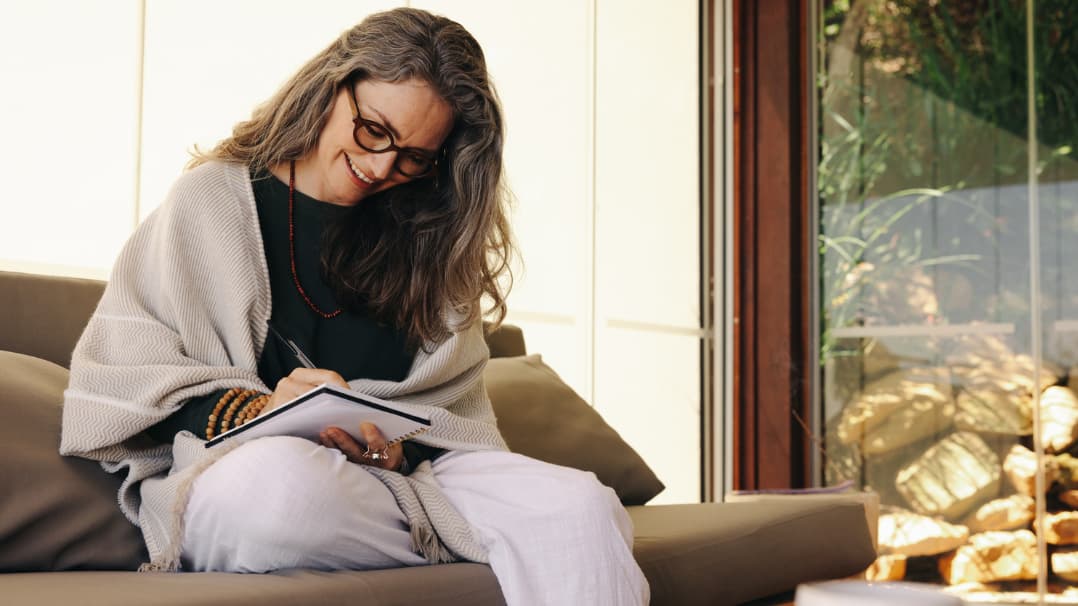 How Gratitude Helps Your Brain for the Good